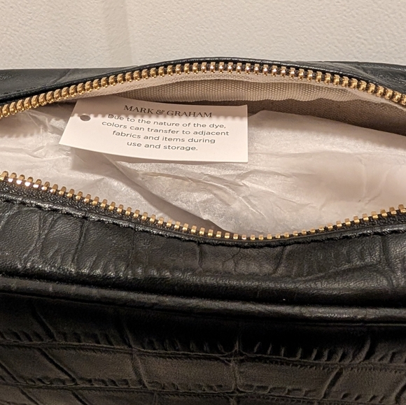 Mark and Graham Essential Crossbody Bag - Picture 6 of 7